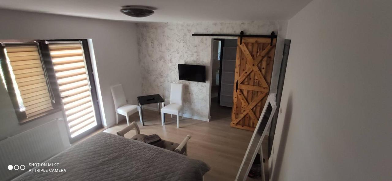 Casa Magnolia Hotel Douăzeci şi Trei August Kültér fotó
